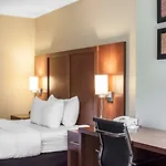 Comfort Suites Airport