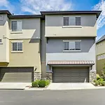 Spacious Boise Townhome About 5 Mi To Downtown