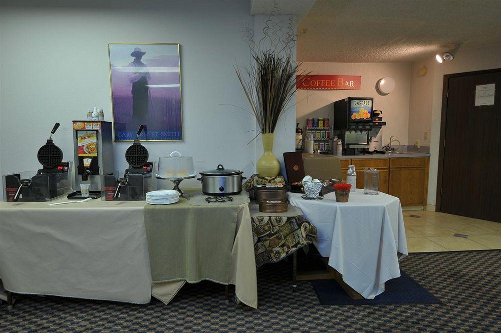 Cottonwood Riverside Downtown Hotel 3*