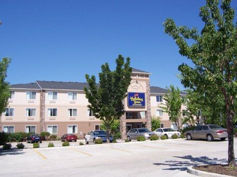 Hotel La Quinta By Wyndham Airport 3*