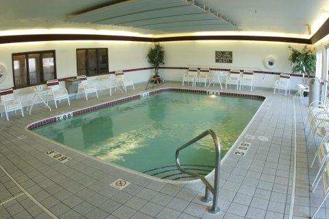 La Quinta By Wyndham Airport Hotel