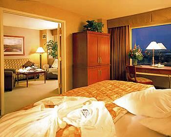 The Grove Hotel 4*