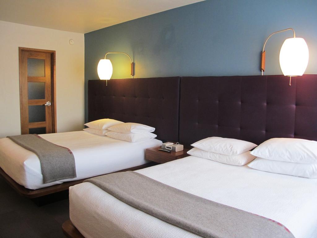 Modern 3* Boise