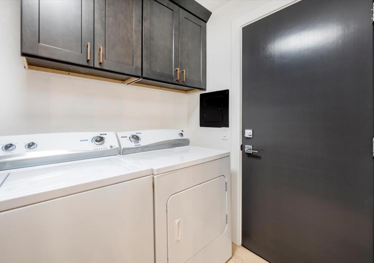 Villa Mid Century Modern Boise-river W/ Hot Tub *