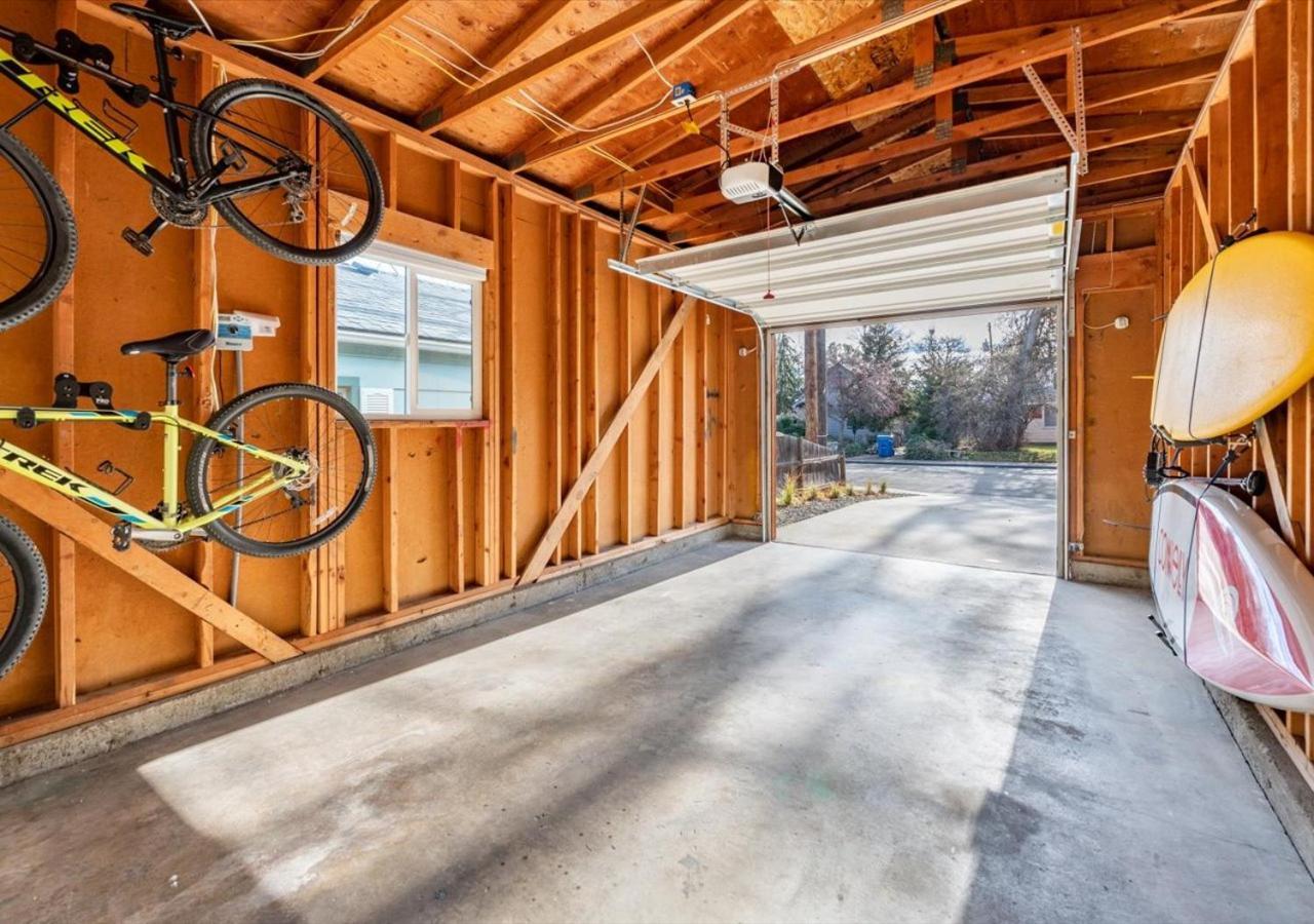 Mid Century Modern Boise-river W/ Hot Tub Villa Boise