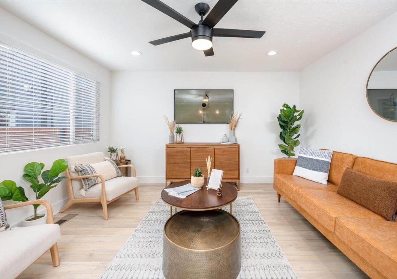 Mid Century Modern Boise-river W/ Hot Tub