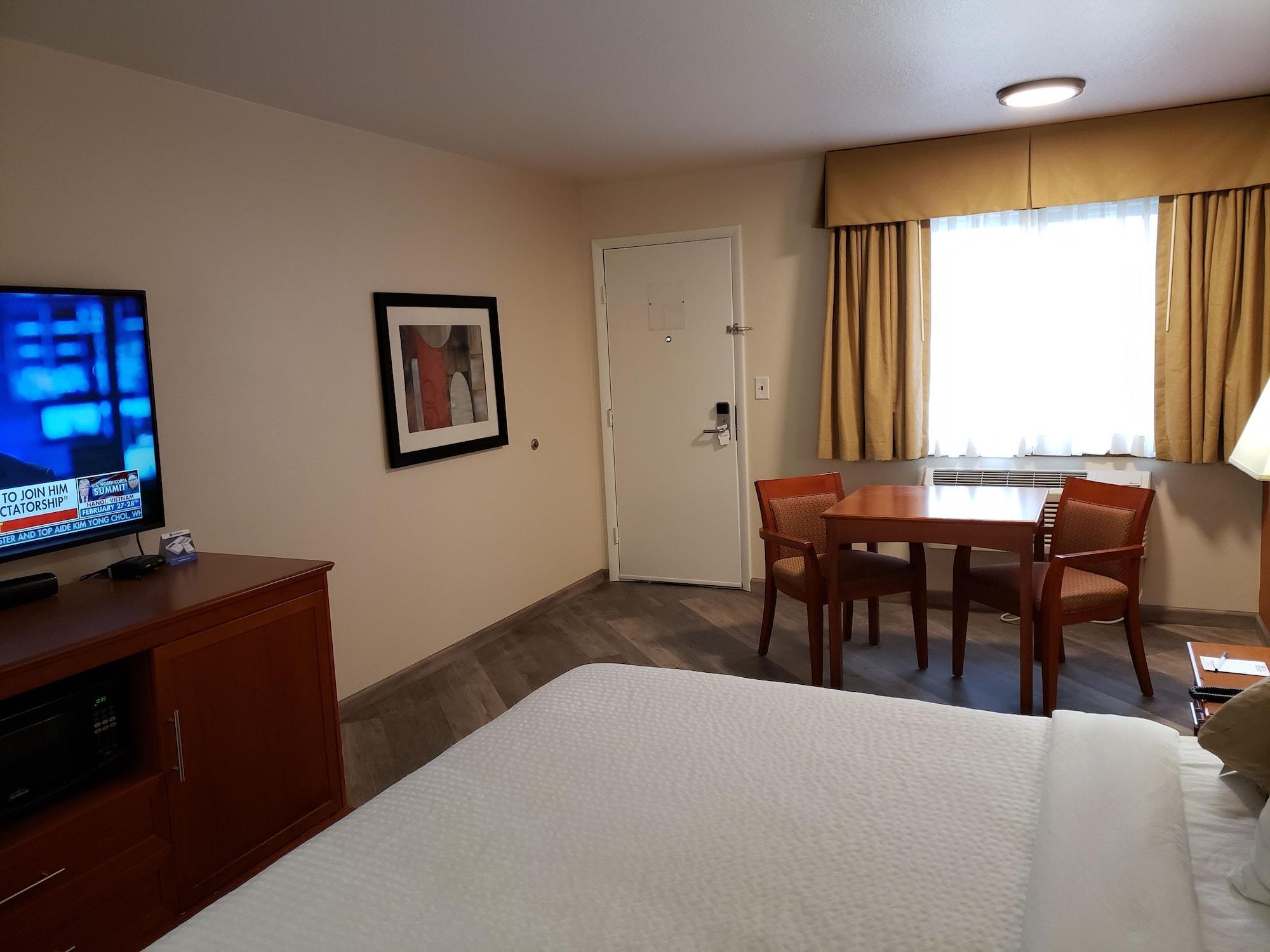 Hotel Airport 3*