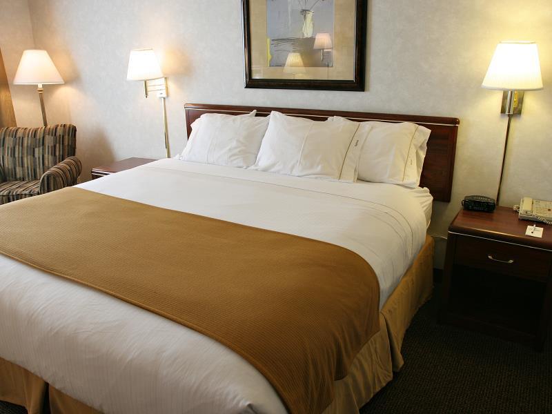 La Quinta By Wyndham Airport Hotel 3*