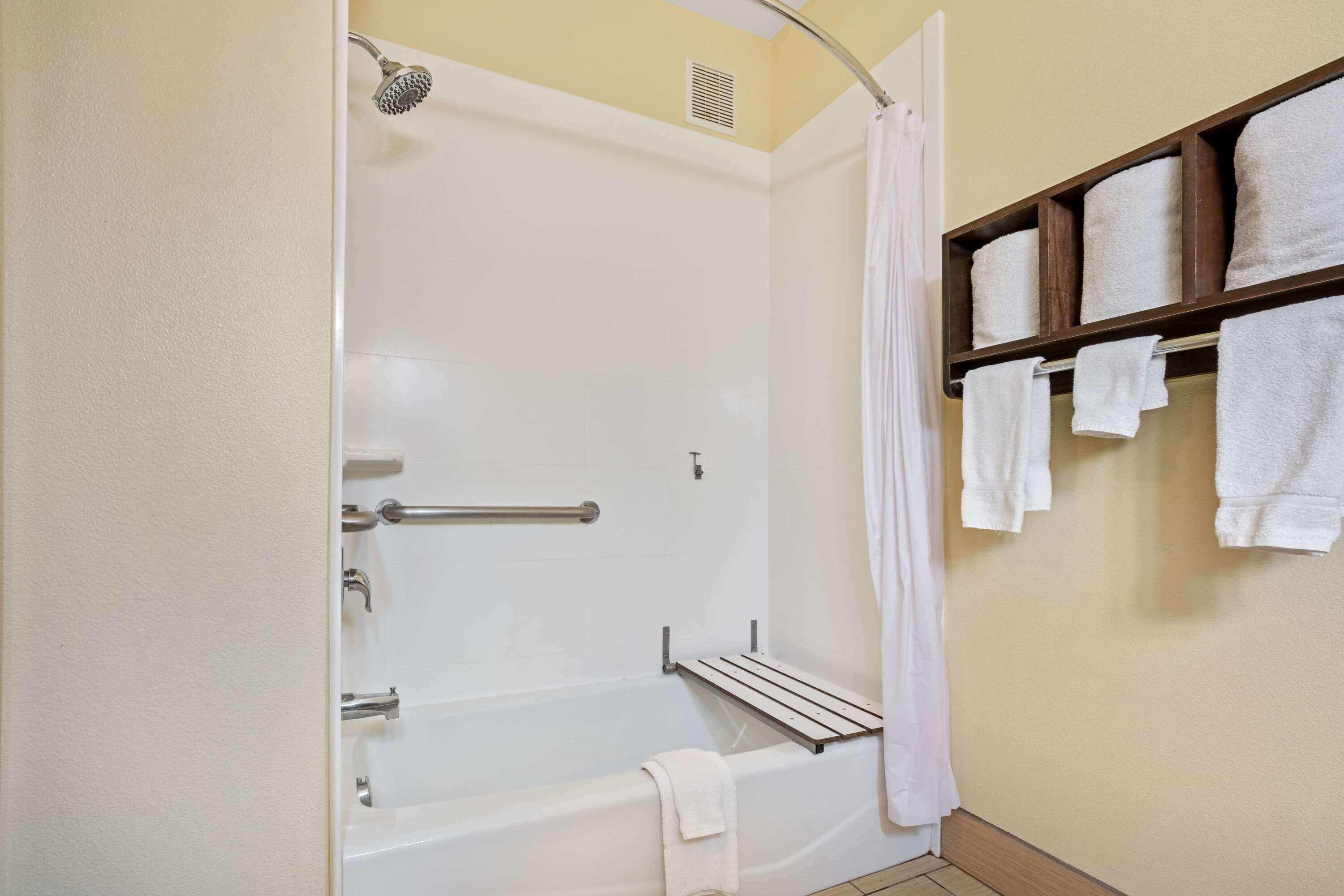 Hotel La Quinta By Wyndham Airport 3*