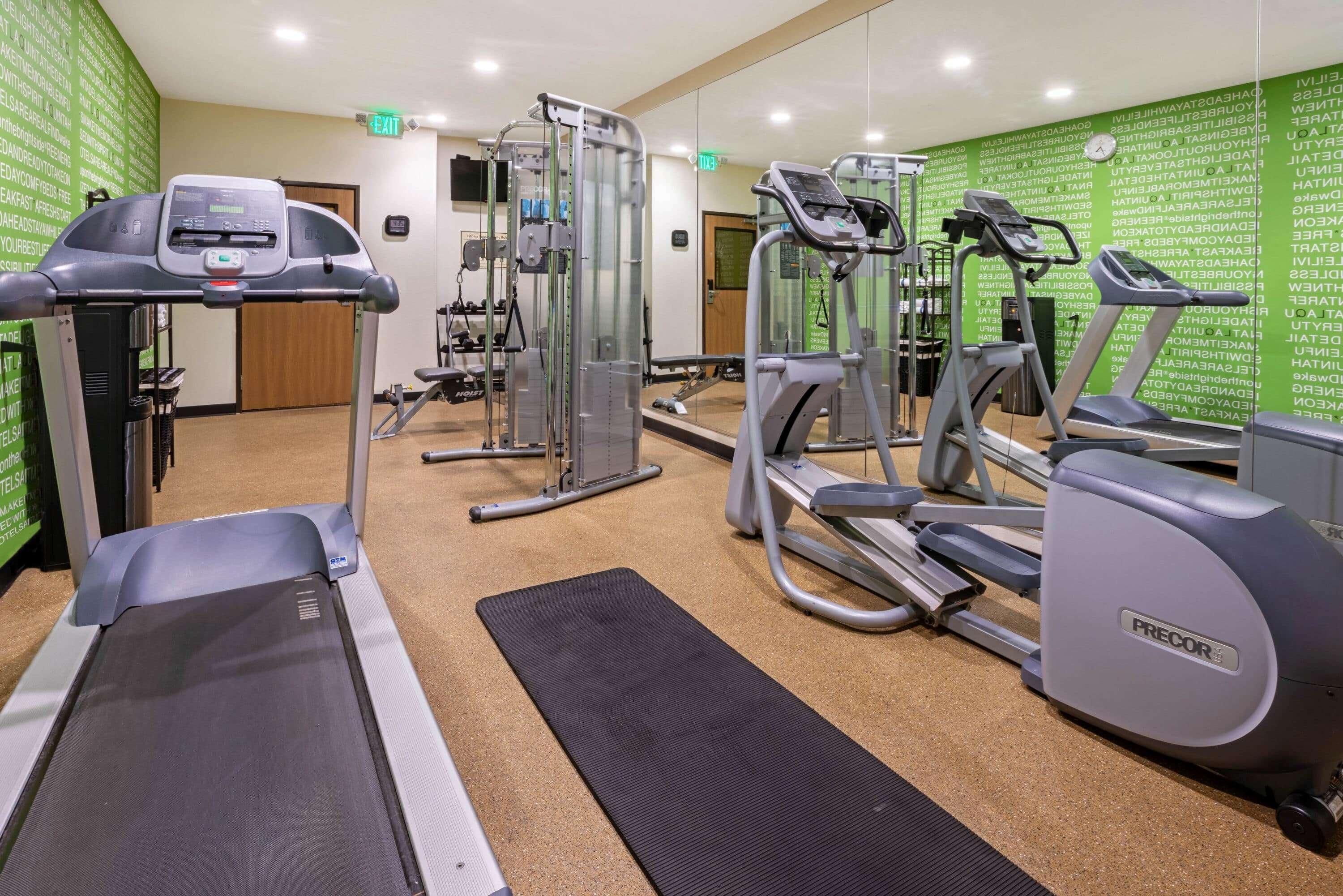 Hotel La Quinta By Wyndham Airport 3*