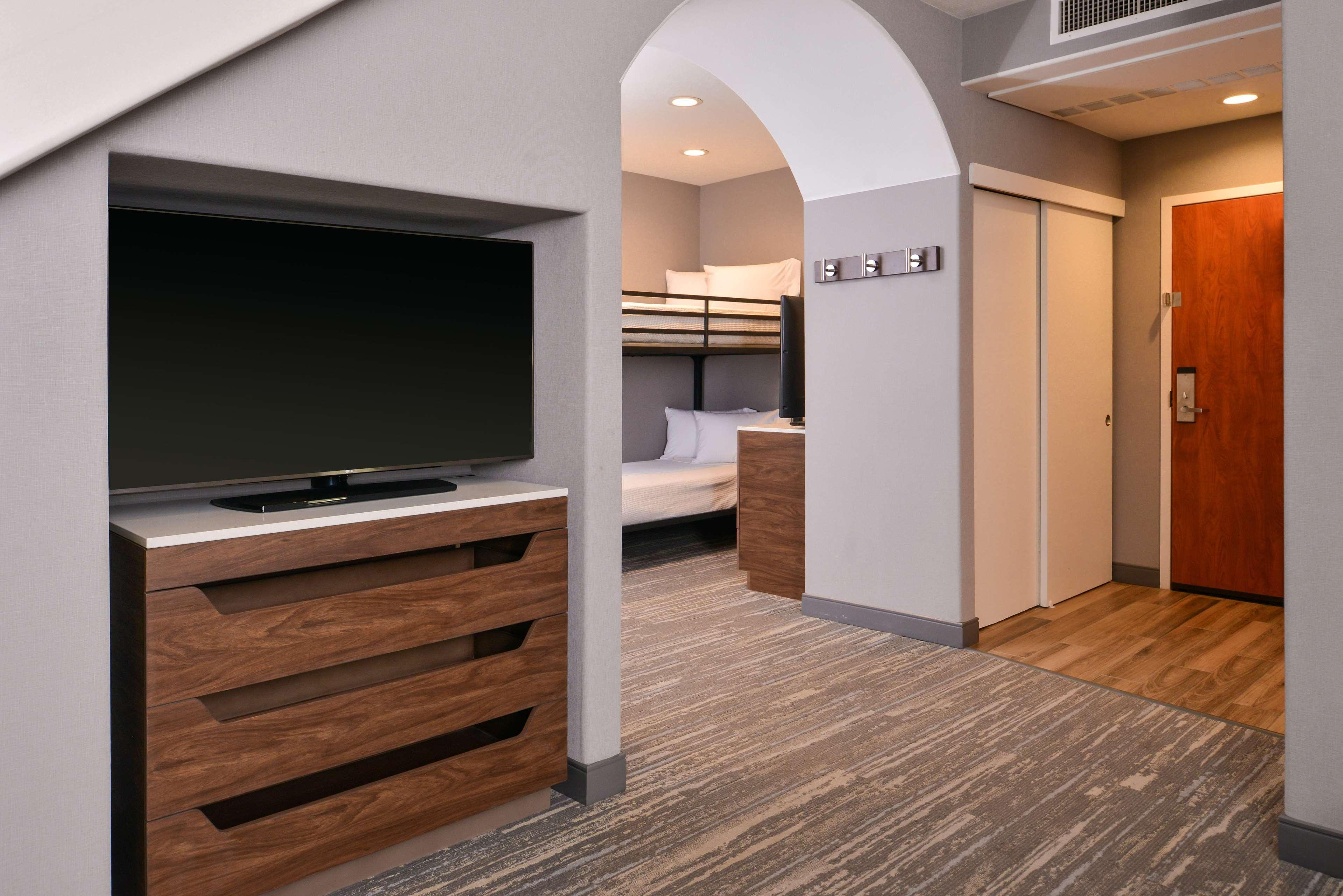 Hotel Hampton & Boise/spectrum 3*