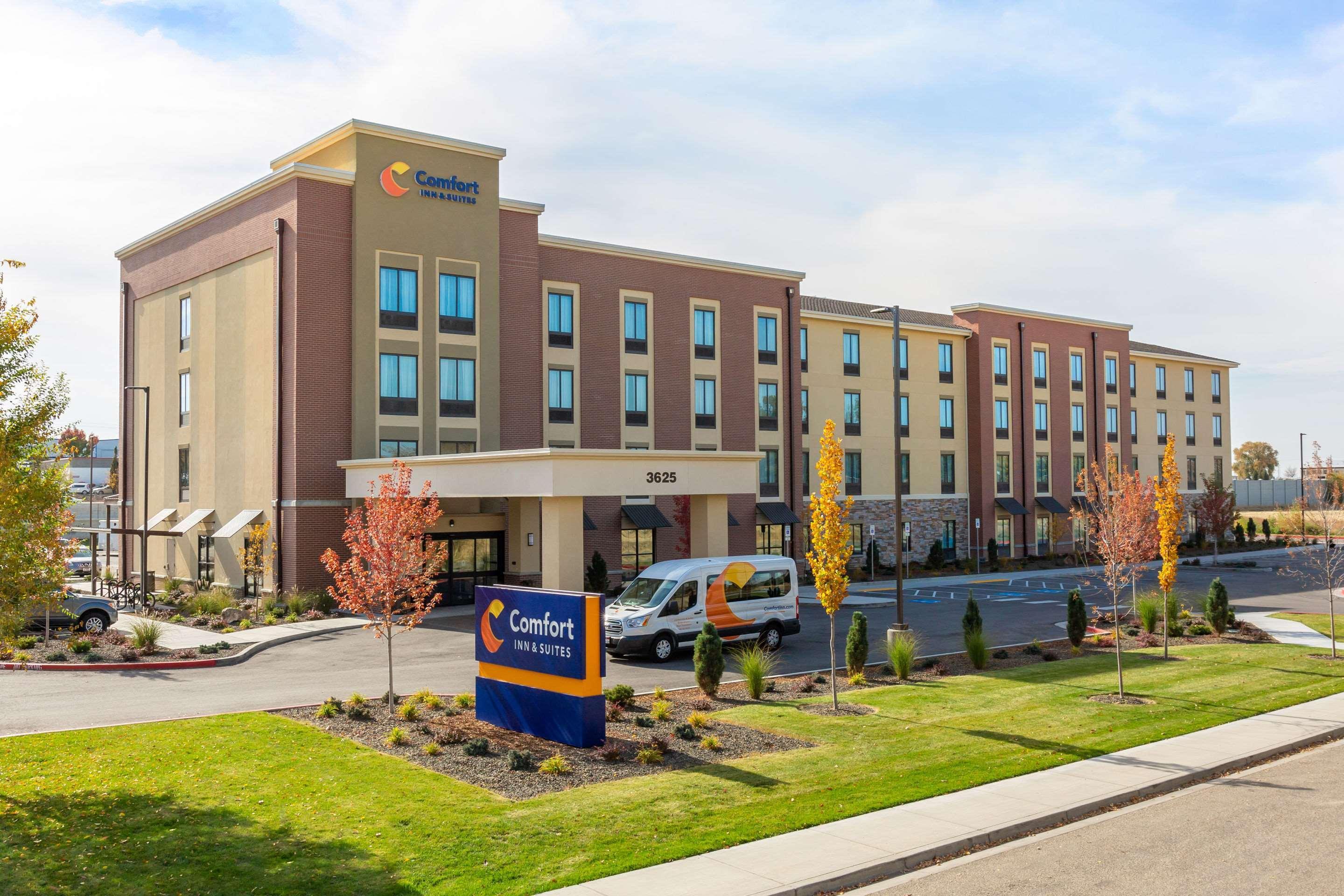 Comfort & Airport Hotel