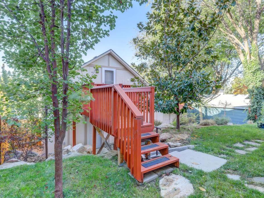 Private Loft With Trail Access To Foothills Boise