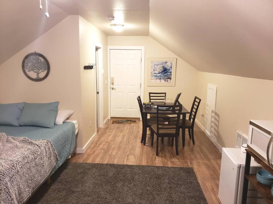 Apartment Private Loft With Trail Access To Foothills