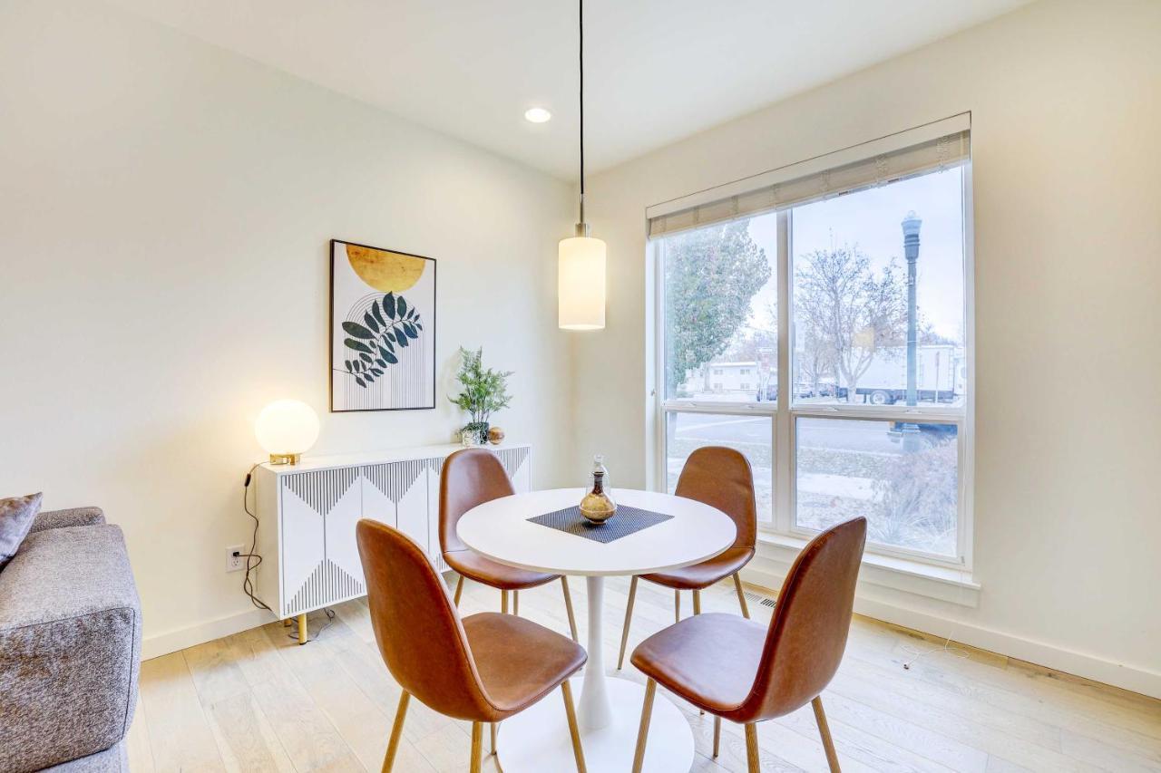 Beautiful Townhome - Steps To Downtown Boise! Holiday home Boise