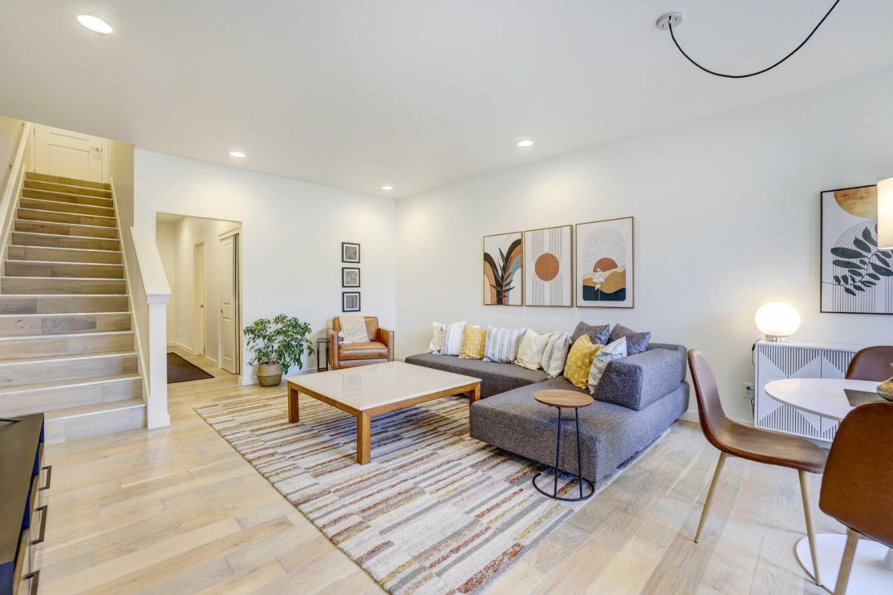 Beautiful Townhome - Steps To Downtown Boise! Holiday home
