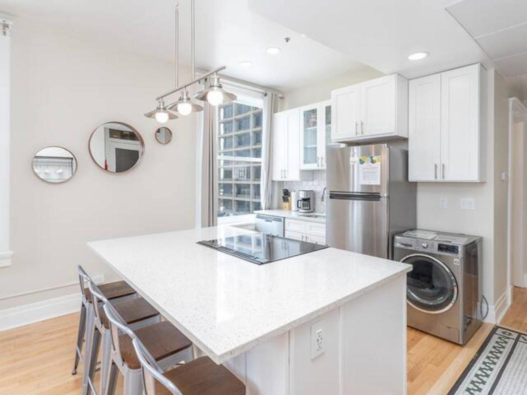 Downtown Digs: Urban Views & Posh Amenities
