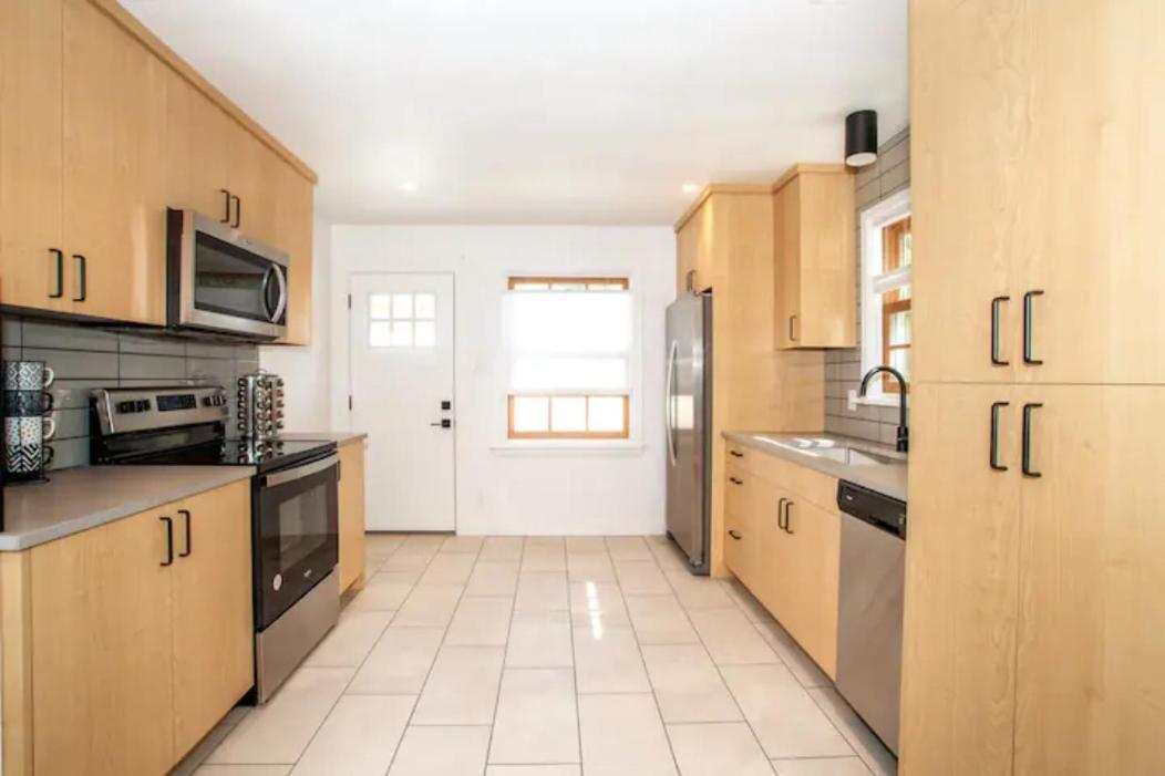 North End Apartment *