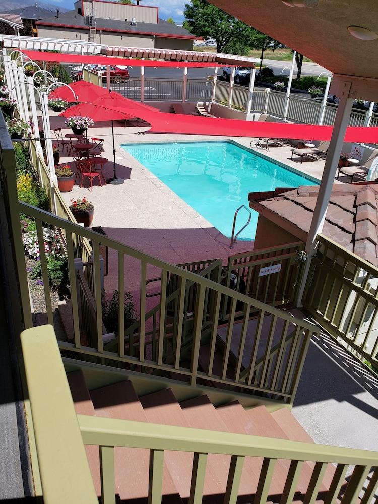 Hotel Airport 3*