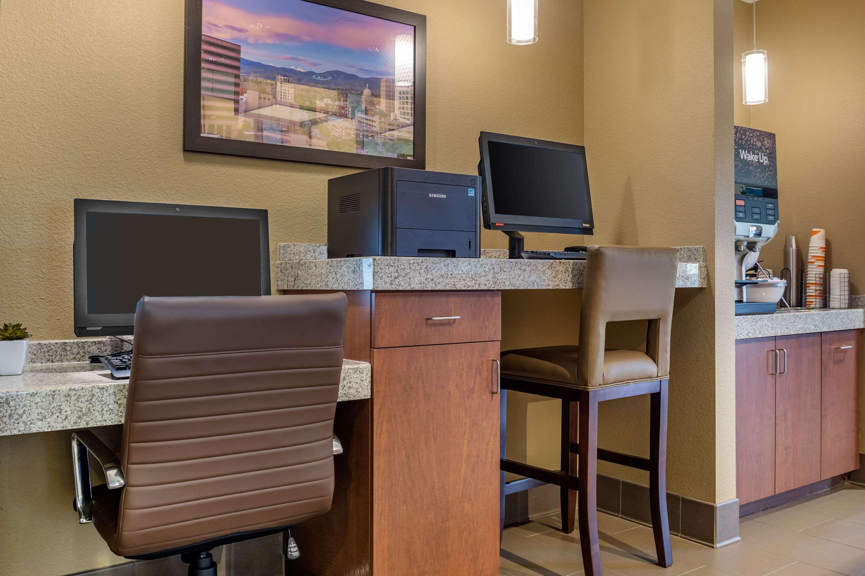 Comfort & Airport Hotel Boise
