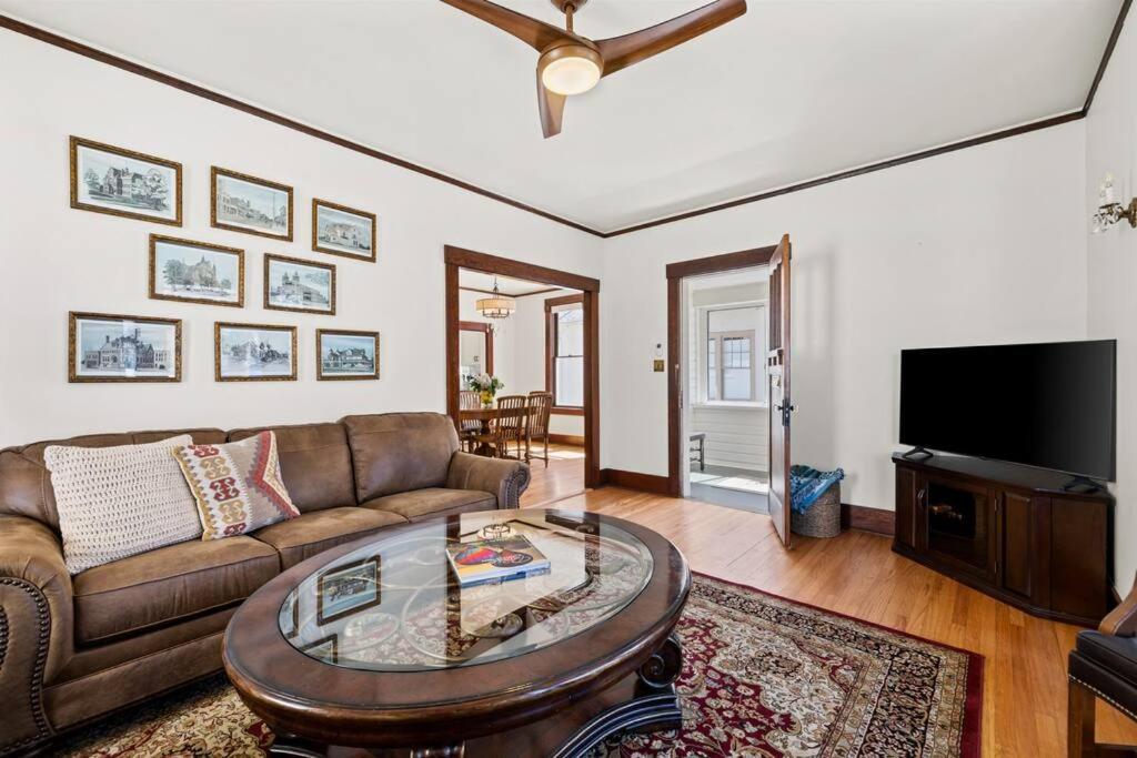 Downtown With Geothermal Hot Spring Holiday home *