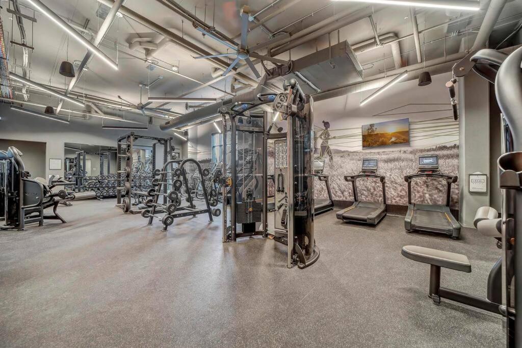 Apartment Penthouse Views & Iconic El Capitan Ambiance