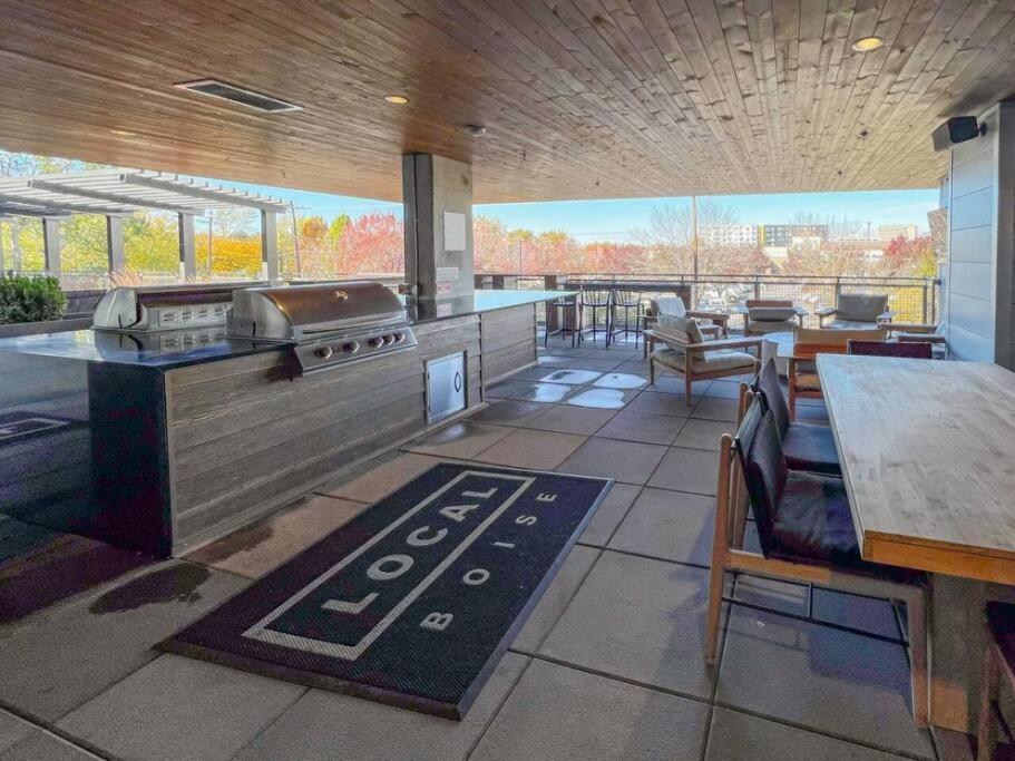 Apartment Penthouse Views & Iconic El Capitan Ambiance *