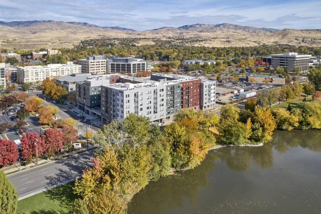 Penthouse Views & Iconic El Capitan Ambiance Boise