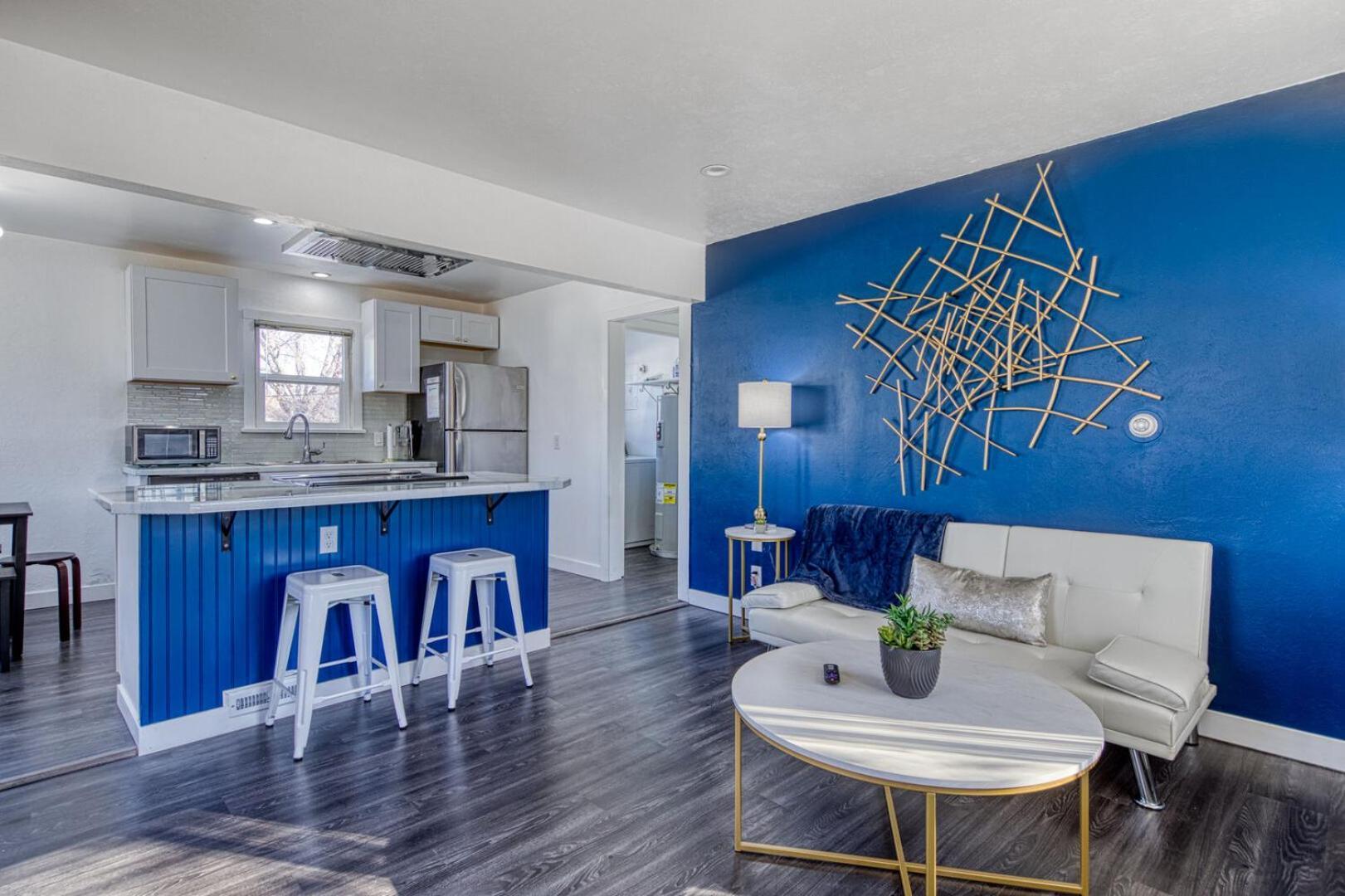 New Downtown On Bsu Campus 3 Beds Sleeps 6 Apartment