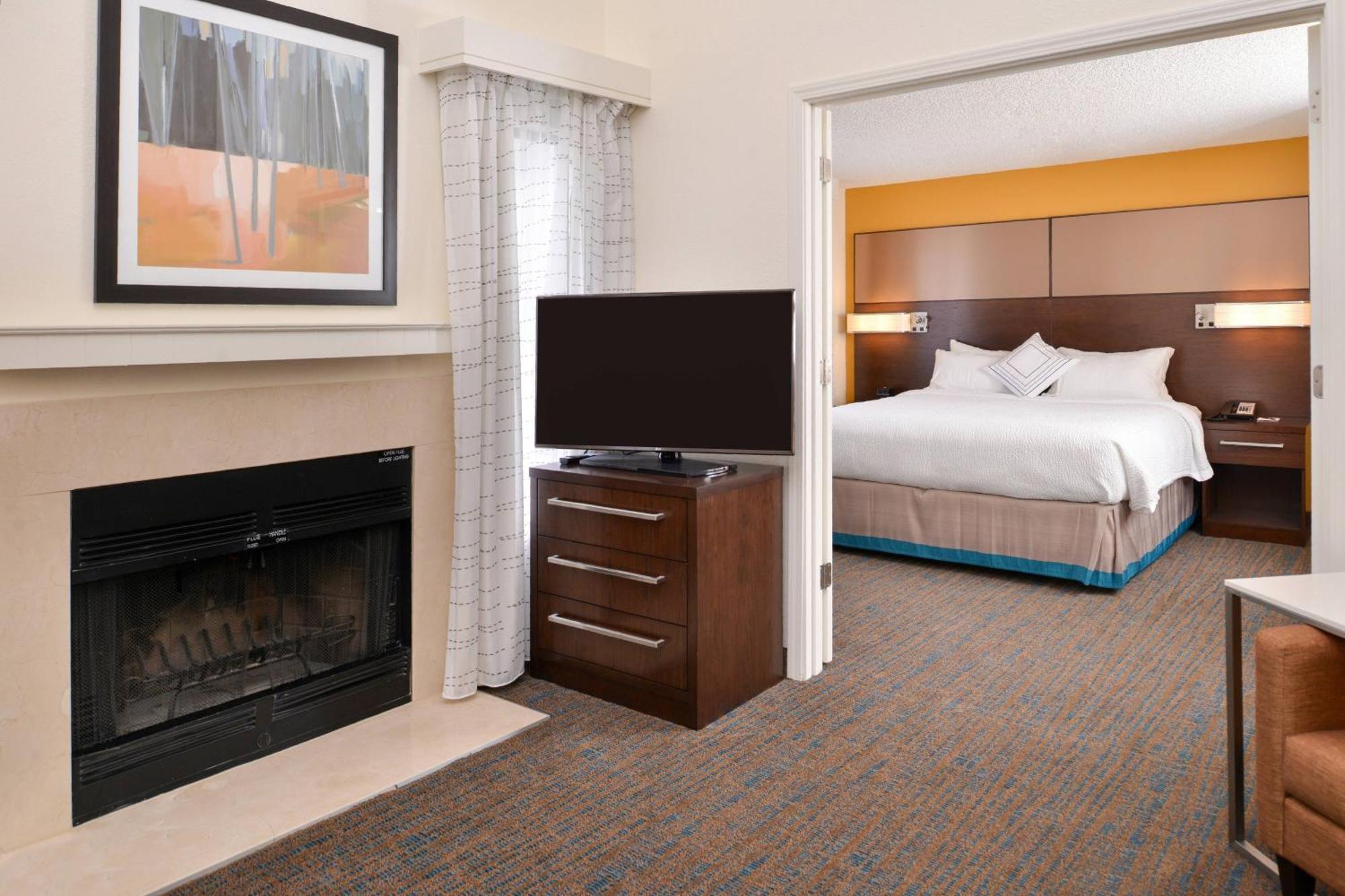 By Marriott Downtown/university Hotel Boise