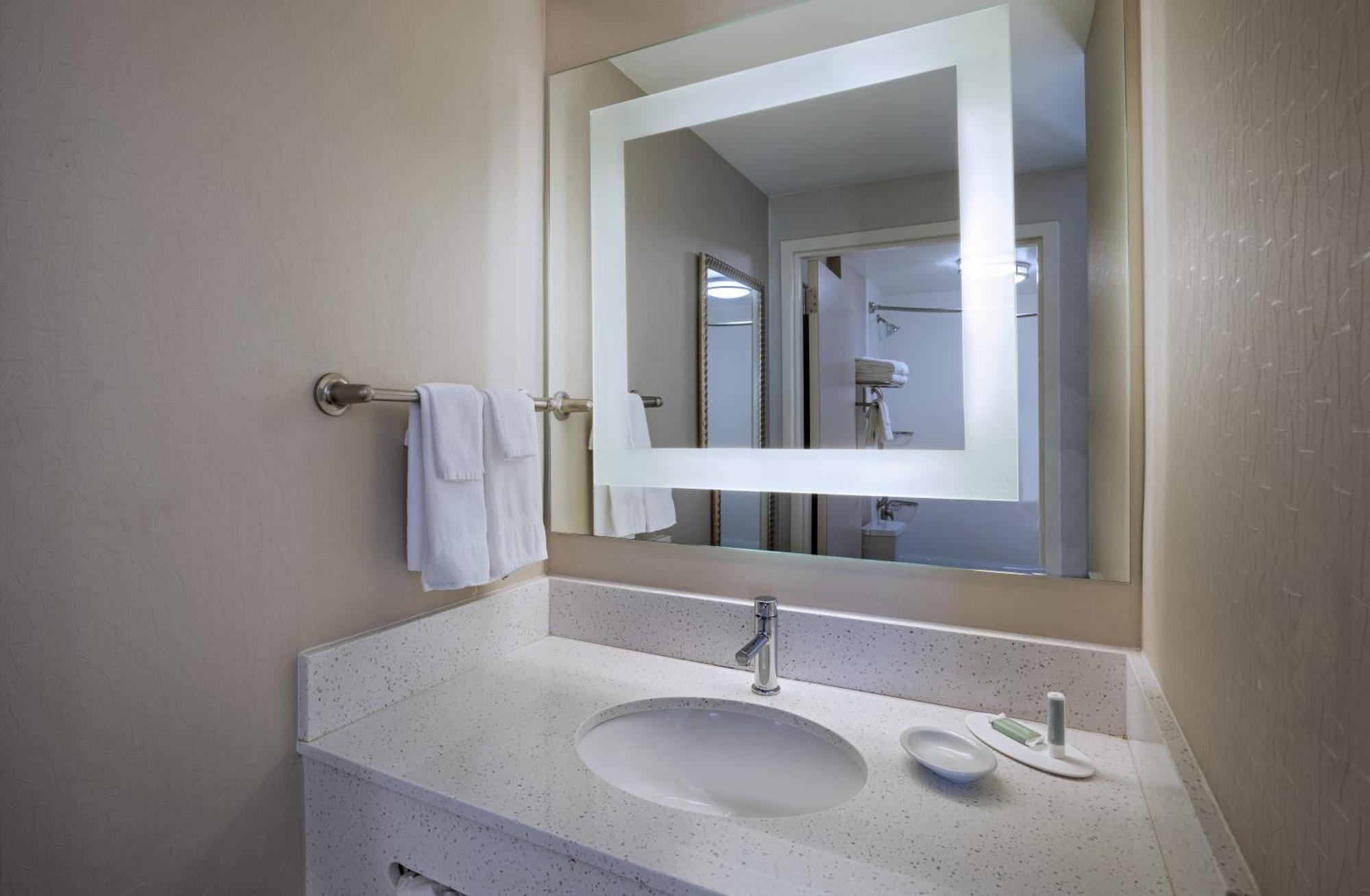 Springhill West/eagle Hotel 3*