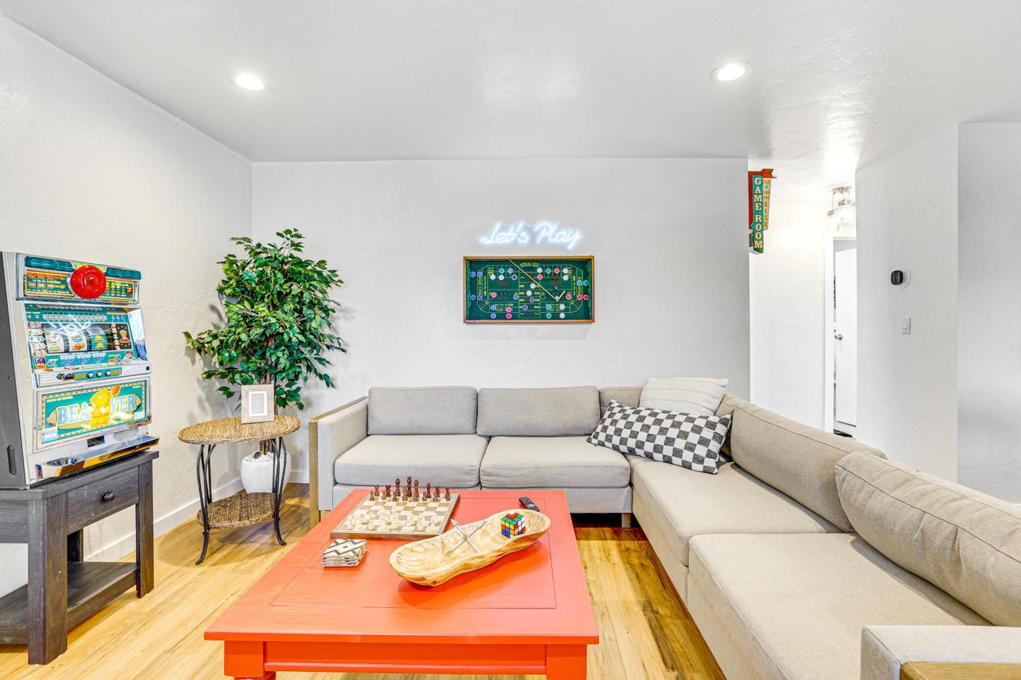 The Game Night With Patio In Boise! Apartment