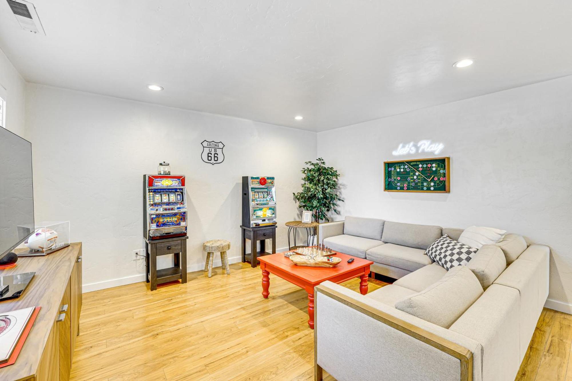The Game Night With Patio In Boise! Apartment Boise