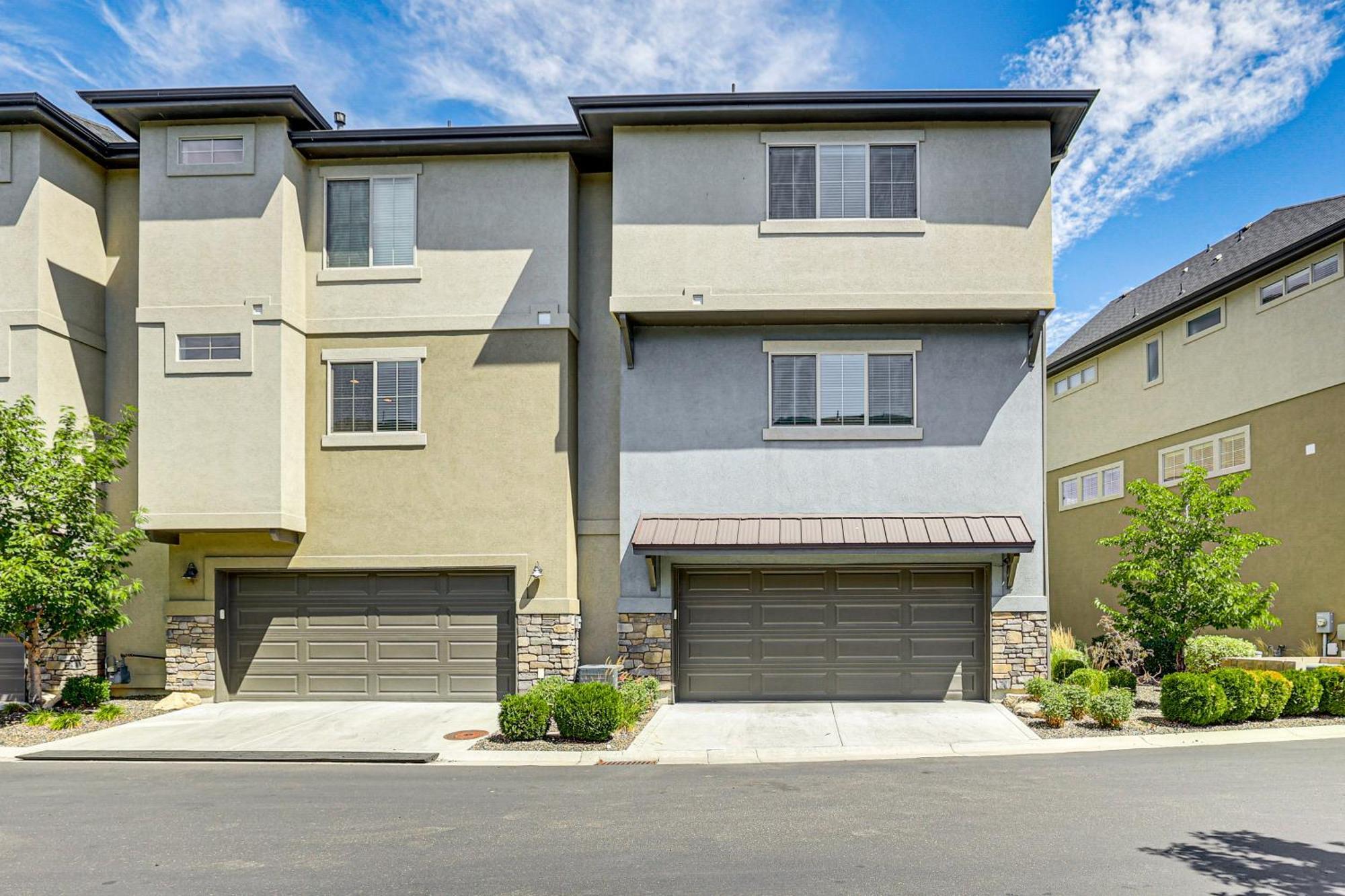 Spacious Townhome About 5 Mi To Downtown Holiday home *