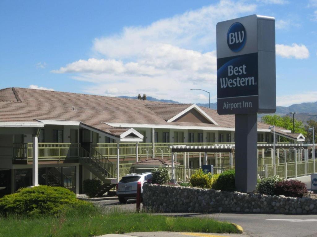 Airport Hotel 3*