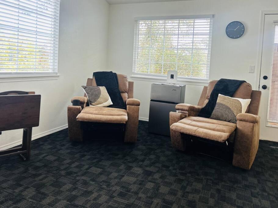 Apartment Chandlers Recliner Retreat Boise
