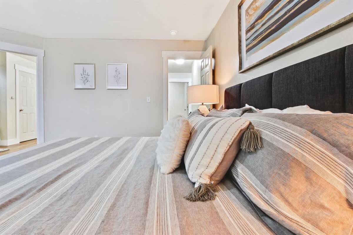 Newly Remodeled Private Sleeps 16 Boise