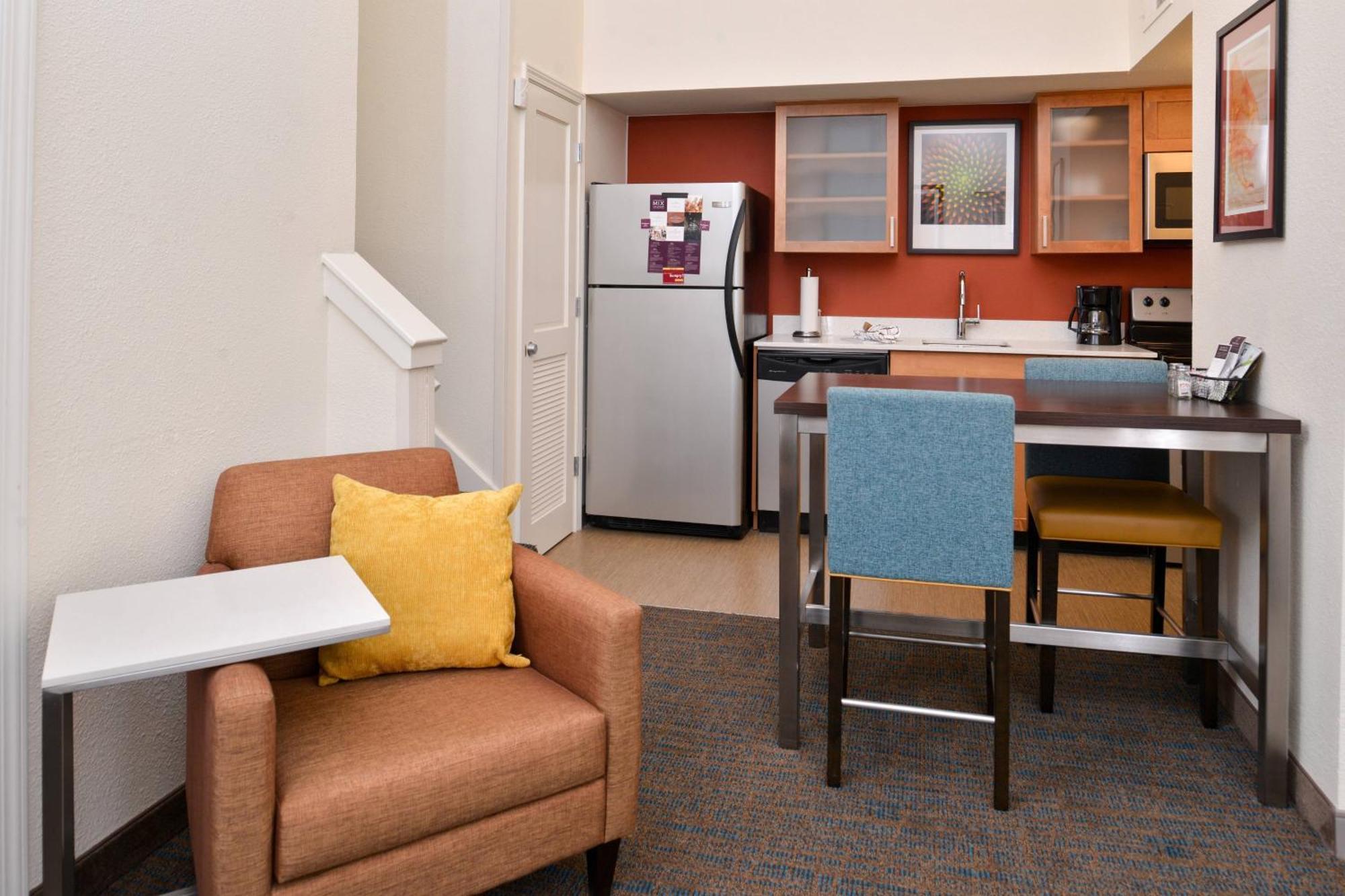 Hotel By Marriott Downtown/university Boise
