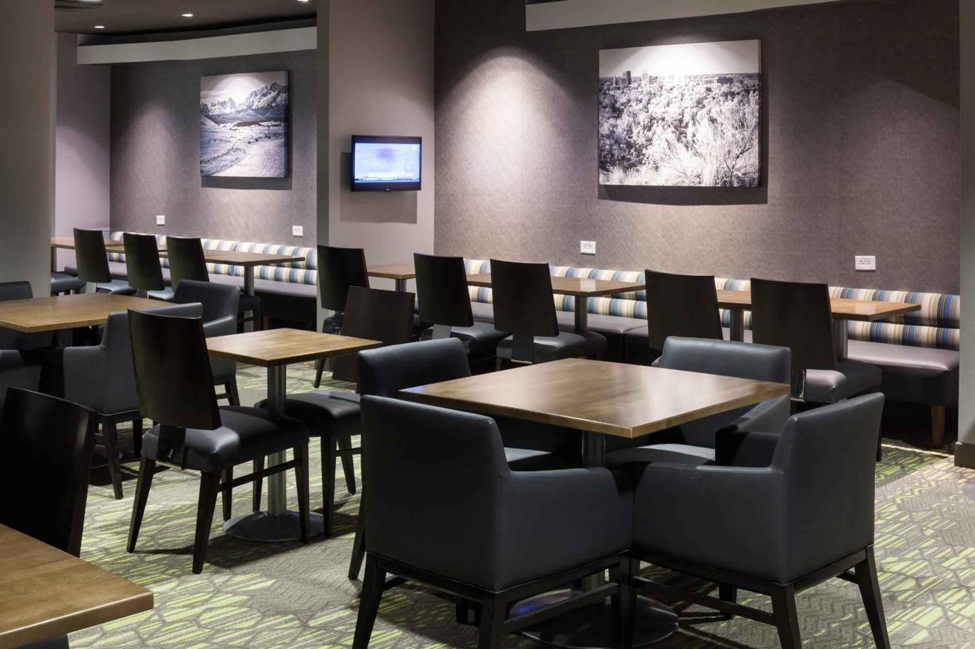 Hotel Springhill By Marriott Parkcenter 3*