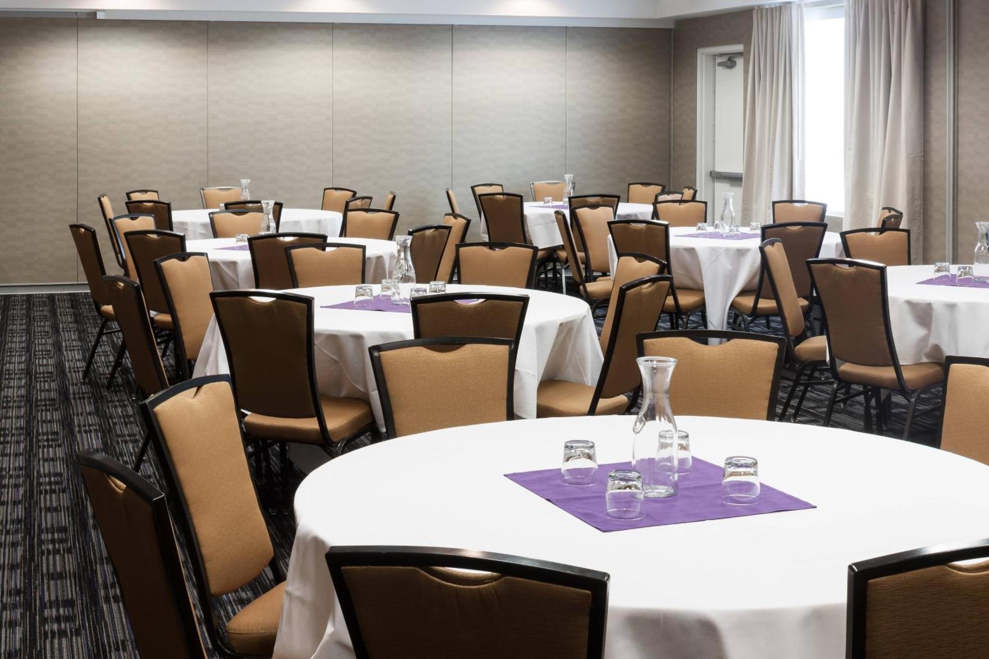 Springhill By Marriott Parkcenter 3*