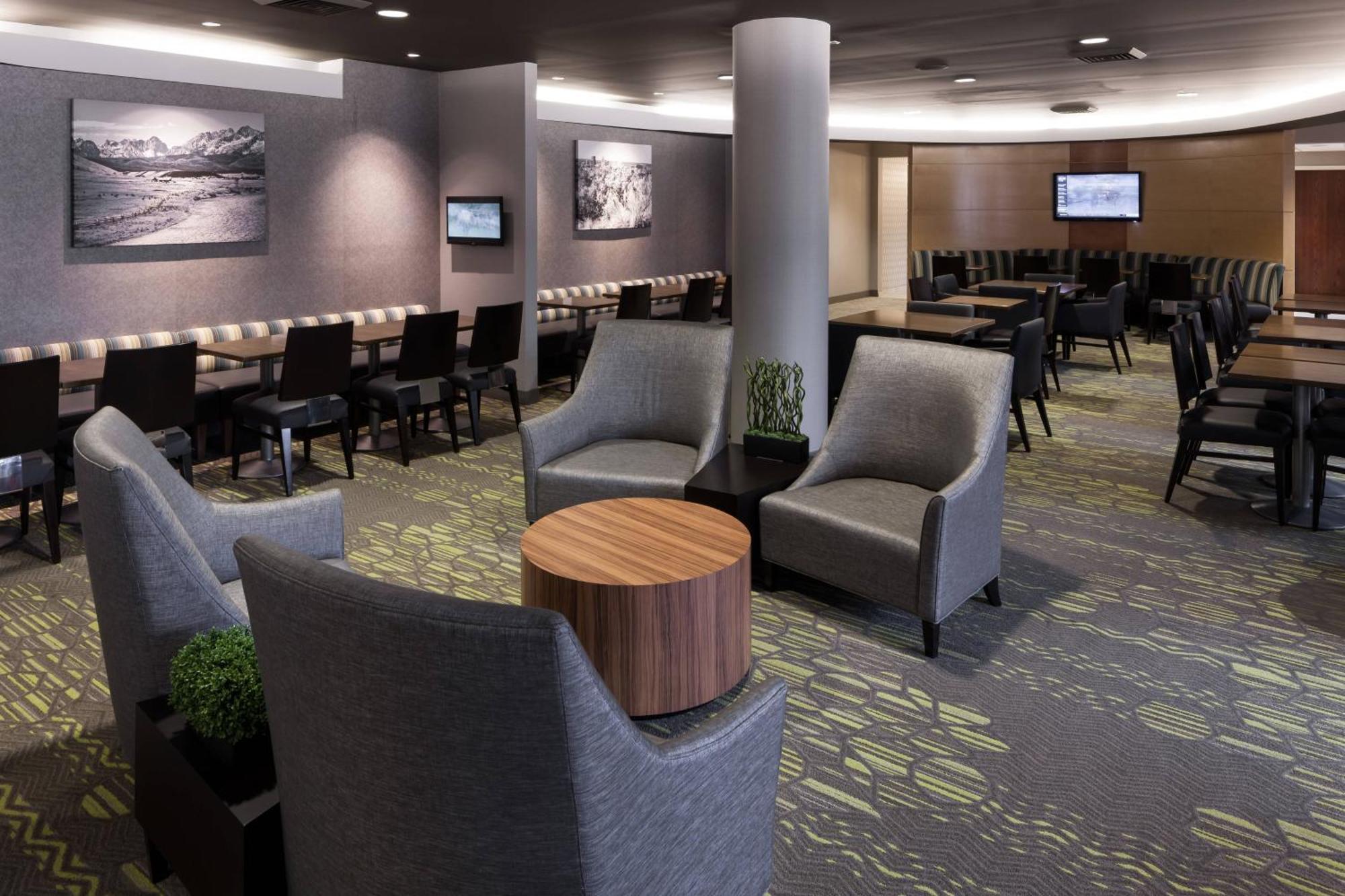 Springhill By Marriott Parkcenter Hotel 3*