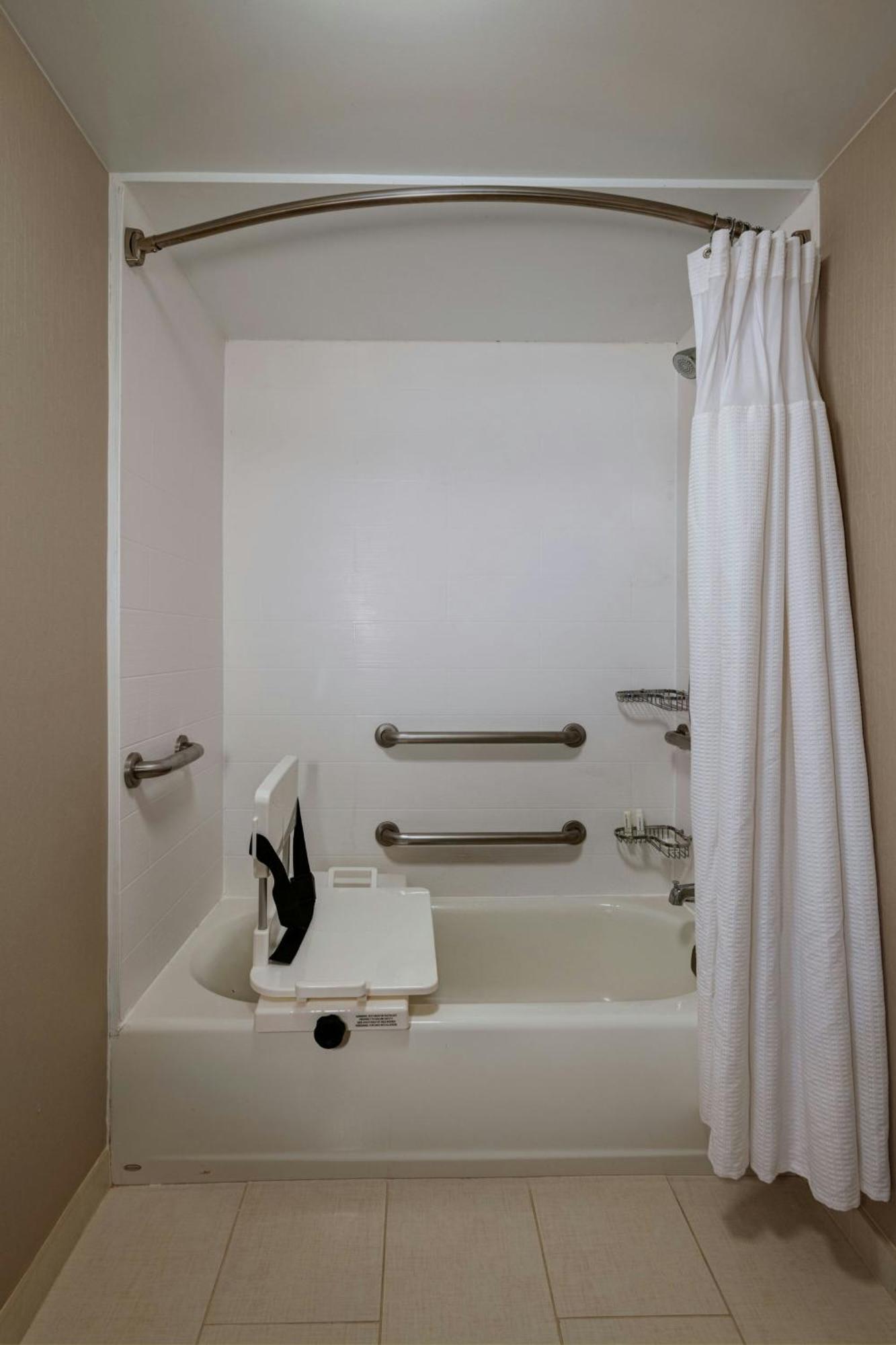 Hotel Springhill West/eagle 3*