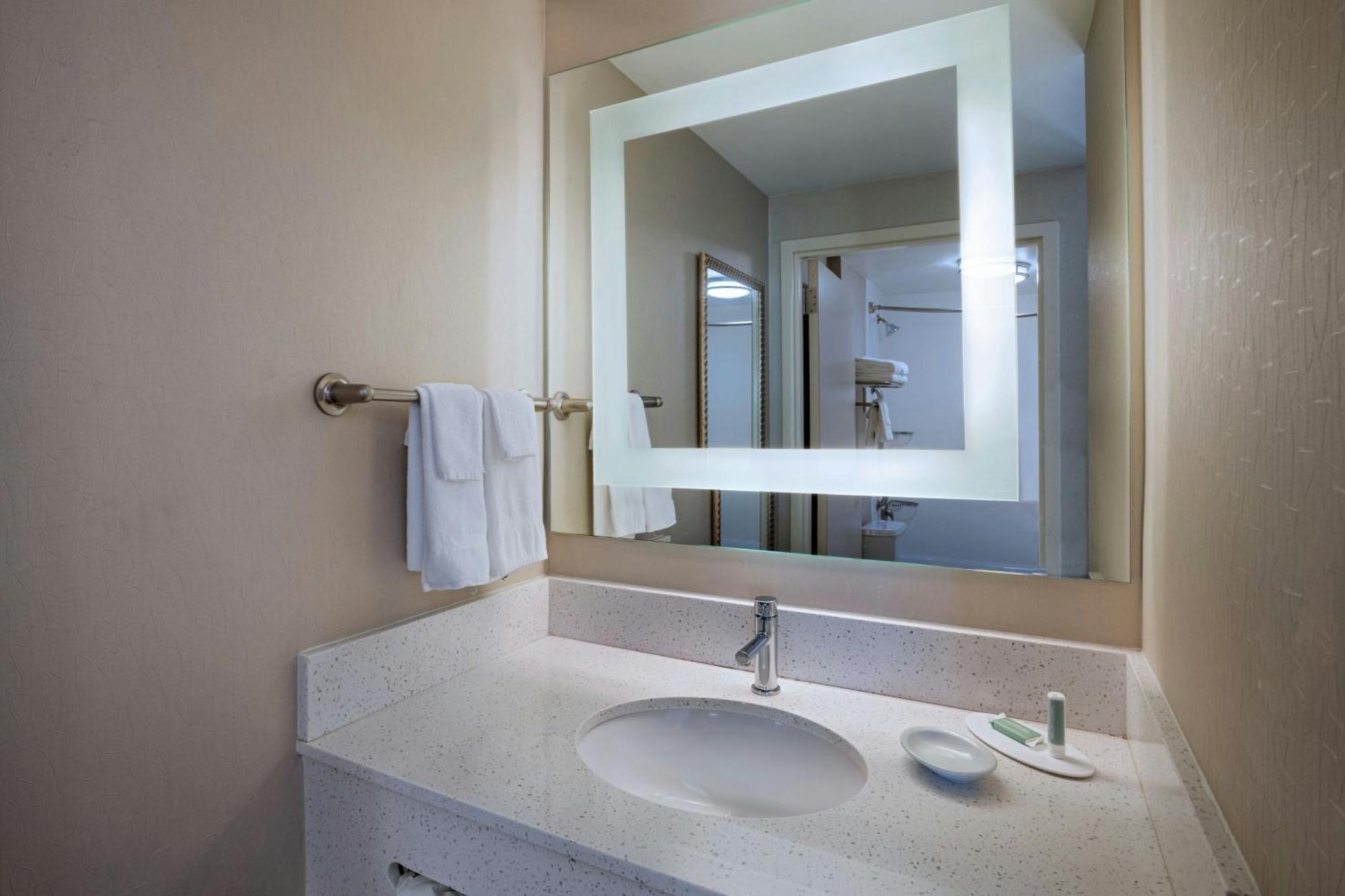 Hotel Springhill West/eagle 3*