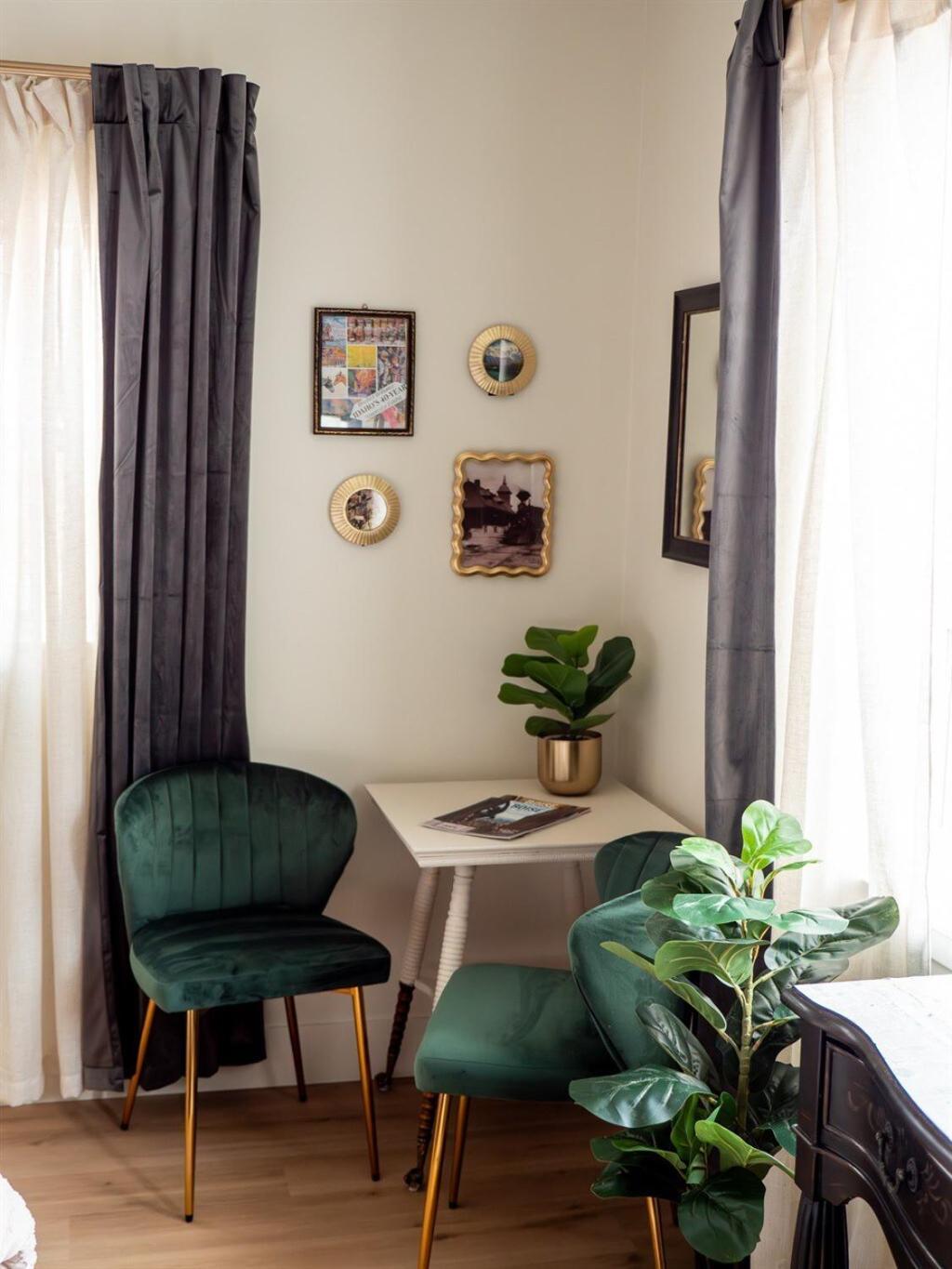 Apartment Downtown Sunset Ave Romantic Private *