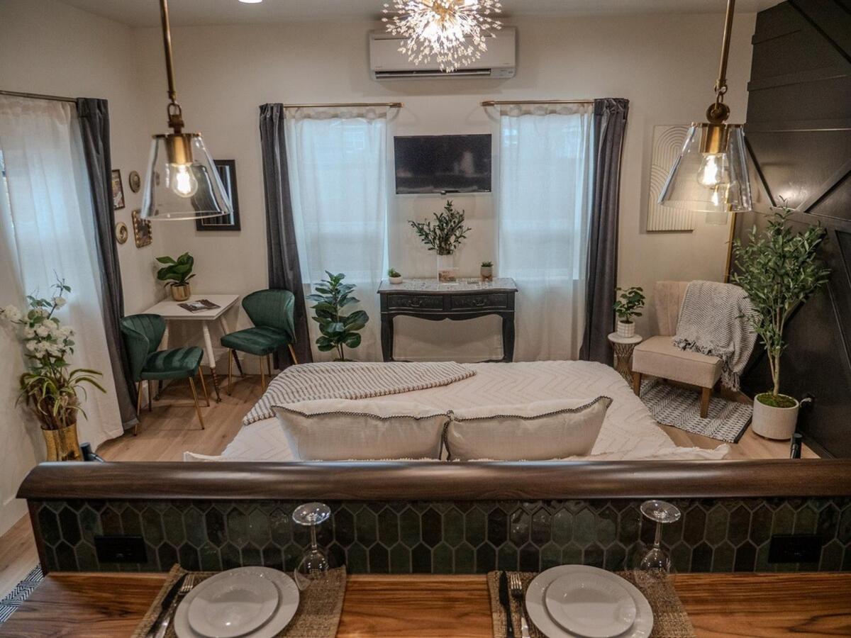 Apartment Downtown Sunset Ave Romantic Private
