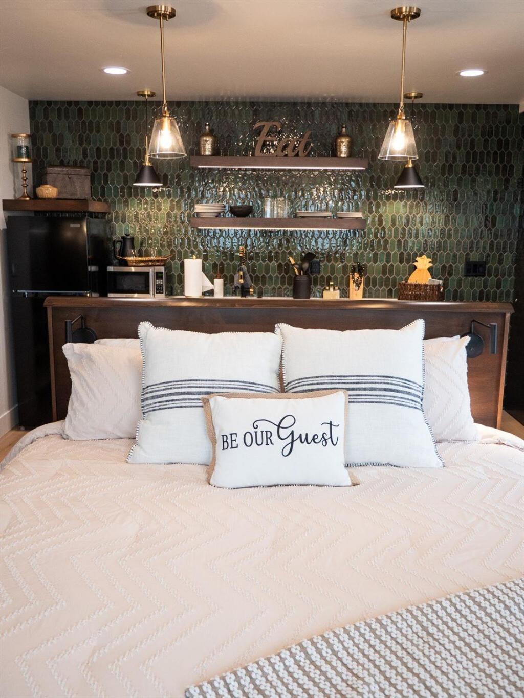 Downtown Sunset Ave Romantic Private Apartment Boise