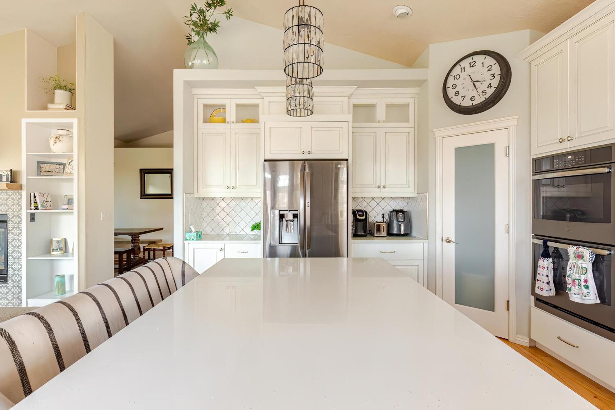 Se Serenity, Covered Patios, Gas Fire Pit, Games *