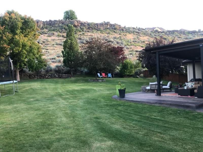 Se Serenity, Covered Patios, Gas Fire Pit, Games