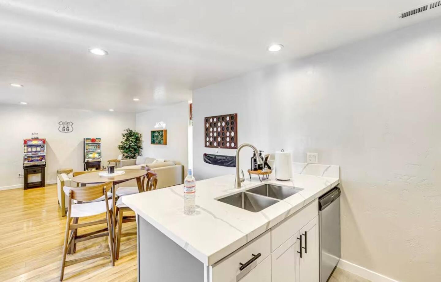 Game Night Condo, Close To Bsu *