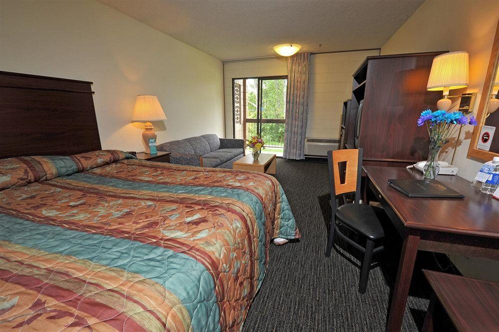 Hotel Cottonwood Riverside Downtown 3*